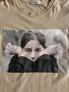 ビョーク フォトプリント Tシャツ ベージュのサムネイル