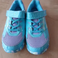 adidas 水色 スニーカー　23.5センチ