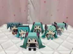初音ミク➀《一番おみくじ缶バッジ ぐらふぃコレクション》 - メルカリ