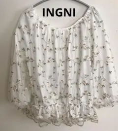 INGNI レディースブラウス　トップス　花柄ブラウス