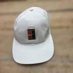 Nike Heritage86 テニスコート刺繍ホワイトキャップのサムネイル