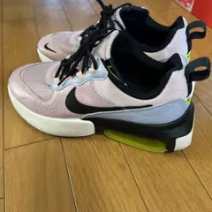 Item thumbnail for item 732a6fbf-73e9-4eca-9c7e-2571516dc160