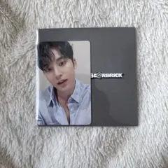 Item thumbnail for item 8a109f83-24c0-420a-b490-6ef185394497