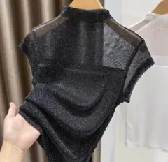 【送料込】【新品】Mサイズ　ラメ　グリッター ブラック ハイネック トップス