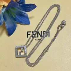 現行 極美品✨フェンディ FFロゴ スクエア ネックレス パラジウム