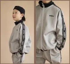 Item thumbnail for item 60510850-9073-441f-98a8-285a7cdf8163