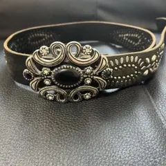 スタッズ　ベルト