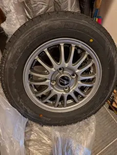 オートバックス 145/80R13 スタッドレス アルミホイール付き4本セットのサムネイル