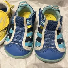 青いメッシュベビーサンダル　イフミー