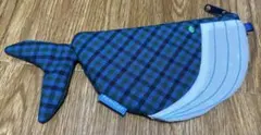 新品未使用ファミリア　クジラチェック柄ポーチのサムネイル