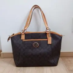 COACH　トートバッグ　ショルダー　シグネチャー