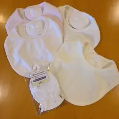 未使用ベビースタイ 4枚セット 、新生児ミトン