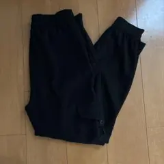 黒のカーゴパンツ ゴムウエスト 2ポケット　ZARA