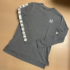 レディース☆アンダーアーマー長袖Tシャツ S/M グレー