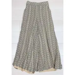 ミラオーウェン Mila Owen 花柄 ワイドパンツ ボトムス ゆったり 春夏