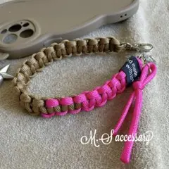 1点のみ‼️スマホストラップ パラコード