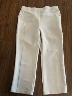 ホワイトベージュ　グレージュ　スラックス ボタン付き　4L
