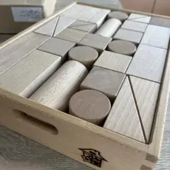小さな大工さん 木製積み木 収納木箱付き 40㎜基尺 50個 - メルカリ