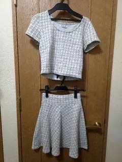 LIP SERVICE ホワイト系ツイード風セットアップ