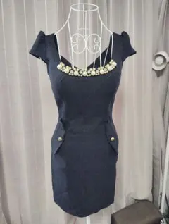 JEWELS パール装飾 ブラックドレス タイトフィット