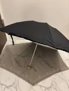 黒い折りたたみ傘 レース縁取り