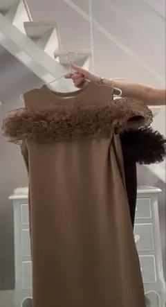 Myuオフショルスーパーストレッチコクーンワンピース(ブラウン)