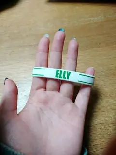 ELLY ゴムブレス