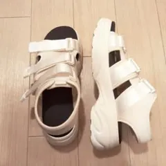 GU　厚底サンダル　XLサイズのサムネイル