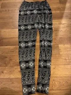 柄レギンス Mサイズ ブラック・ホワイト