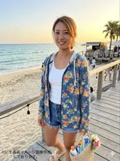 ラスティ 花柄フルジップパーカー 指穴付 ボタニカル UV対策　薄手羽織り　夏Mのサムネイル
