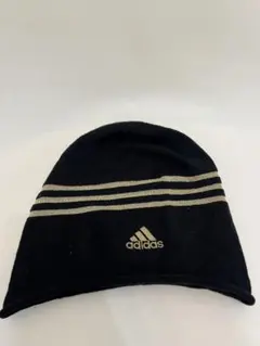 【adidas】ブラック　ニット帽 ストライプ ビーニー