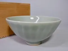 青白釉 陰刻花紋 花型 皿 宋元時代 幅約14.9cm 青白釉 花型 陰刻花紋 高台碗 宋元時代 幅約12.1cm - メルカリ
