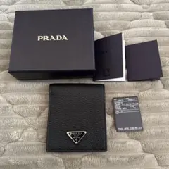 PRADA ブラック 二つ折り財布