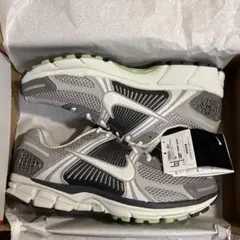 NIKE W ZOOM VOMERO 5 ズーム ボメロ 5 コブルストーンのサムネイル