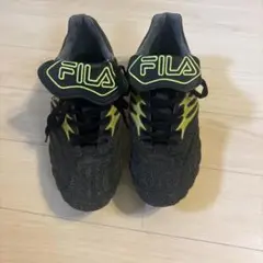 中田英寿モデル⭐︎FILA サッカーシューズ 黒/黄 中田英寿モデル⭐︎FILA サッカーシューズ 黒/黄 - メルカリ