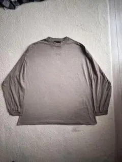 エフオージーエッセンシャルズのロンT