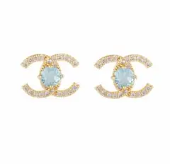 CHANELロゴ アクアブルー ピアス