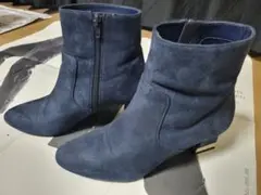 CHARLES & KEITH ネイビー スエード ジッパー付き ブーティのサムネイル