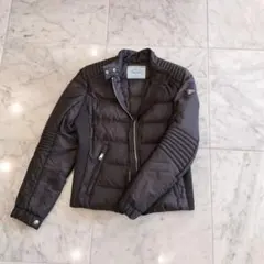 PRADA 38 トライアングルプレート ダウンジャケット ブラックのサムネイル
