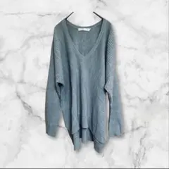 アズール Vネックニット グレー 長袖 リラックスフィット ラウンド裾 美品