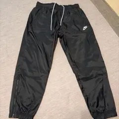 新品未使用　NIKE ナイロンパンツ　XL 黒