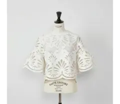 ◇新品タグ付き◇【HEVE】ヘイヴ レザーレーススカラップブラウス