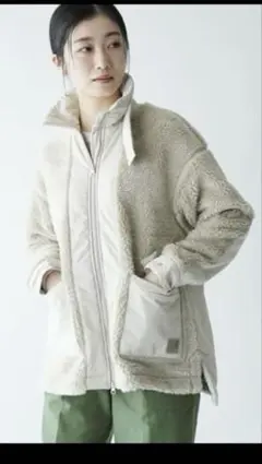 HELLY HANSEN ボア素材ジャケット