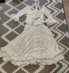 フラメンコ衣装セットアップアイボリー ベージュ ハンドメイド　中古 フラメンコ衣装セットアップアイボリー ベージュ ハンドメイド 中古