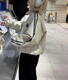 CANAL JEAN トラックジャケット　ベージュ