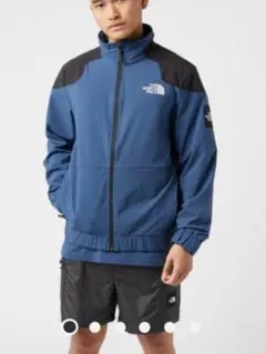 ロゴが沢山で格好良い!!ザ ノースフェイス ジャケット!!