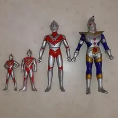 ウルトラマン　フィギア