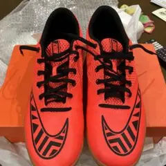 Nike Mercurial フットサルシューズ レッド/イエロー 23.5cm - メルカリ