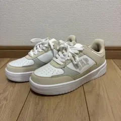 Item thumbnail for item 6c5e253f-518e-414a-836d-f2496c1f1267