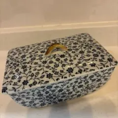 栗原はるみ セラボックス 花柄陶器 蓋付き - メルカリ